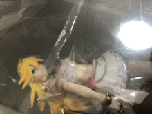 Load image into Gallery viewer, Panty&Stocking with Garterbelt Figure 2 set box GAINAX imaishi hiroyuki